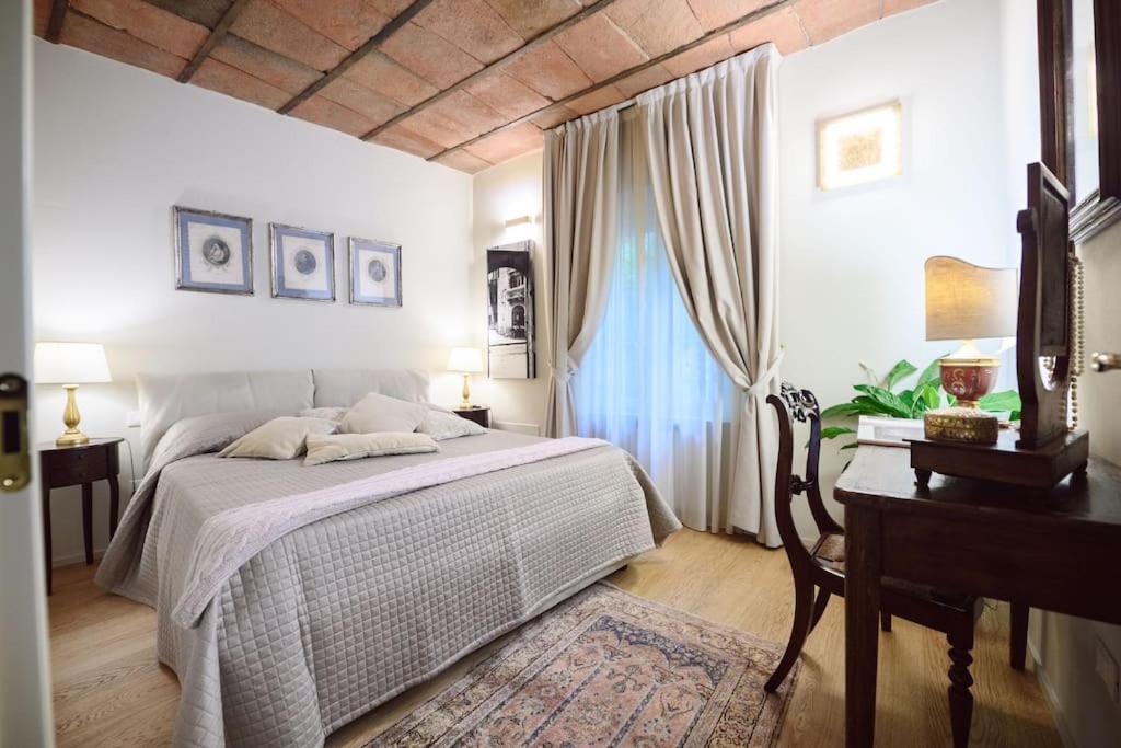Corte Paolina - Charming Courtyard Inside Lucca Luaran gambar